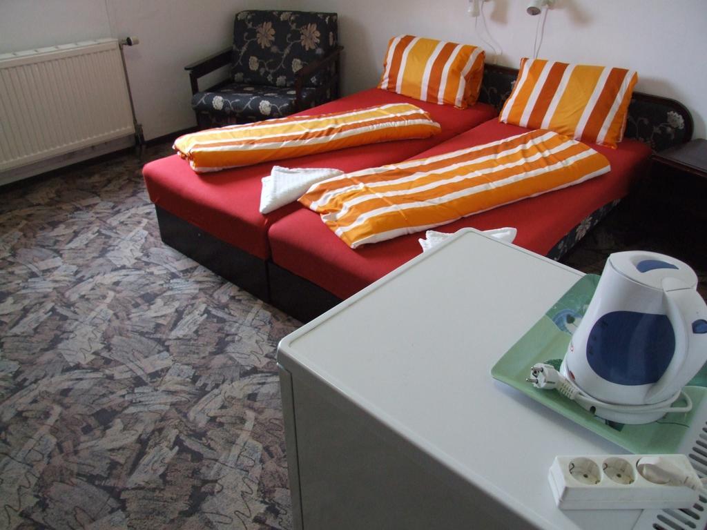 Aranyhid Hotel Balatonboglar Room photo