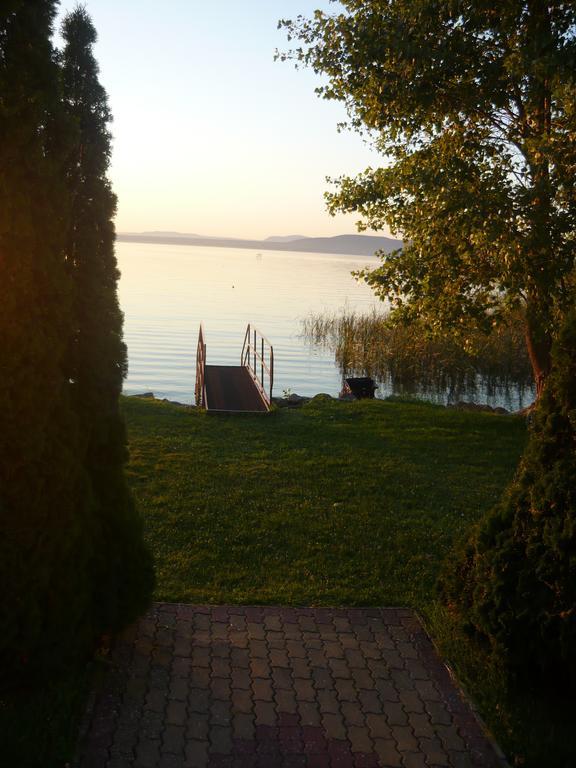 Aranyhid Hotel Balatonboglar Exterior photo